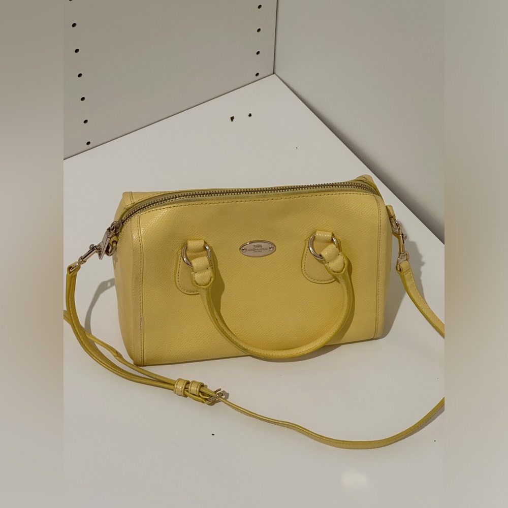 COACH shoulder bag yellow